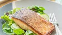 Pan Seared Salmon with Crispy Skin Pan Seared Salmon with Crispy Skin