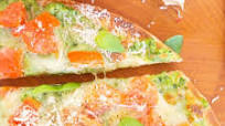 Zucchini Naan Pizza with Basil and Bruschetta Zucchini Naan Pizza with Basil and Bruschetta