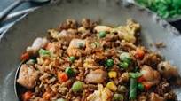Chicken Fried Rice (鸡肉炒饭) Chicken Fried Rice (鸡肉炒饭)