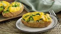 Cheesy Microwave Baked Potato with Broccoli Cheesy Microwave Baked Potato with Broccoli