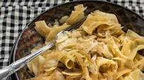 Buttery Egg Noodles with Caramelized Cabbage and Onions Buttery Egg Noodles with Caramelized Cabbage and Onions