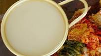 Traditional Korean rice liquor (Makgeolli) Traditional Korean rice liquor (Makgeolli)