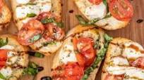 Caprese Bruschetta Caprese Bruschetta