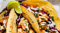 Super Easy Grilled Fish Tacos with White Sauce Super Easy Grilled Fish Tacos with White Sauce