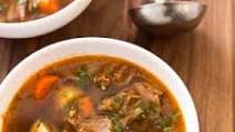 Slow-Cooker Hearty Beef Oxtail Soup Slow-Cooker Hearty Beef Oxtail Soup