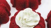 Red Velvet Petite Bundt Cakes Red Velvet Petite Bundt Cakes