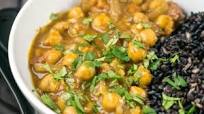 Easy Coconut Chickpea Curry Easy Coconut Chickpea Curry