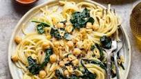 Spaghetti with Chickpeas & Kale Spaghetti with Chickpeas & Kale