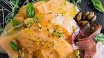 Cantaloupe Prosciutto Caprese Salad Cantaloupe Prosciutto Caprese Salad
