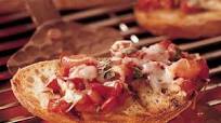 Roasted Pepper Tomato Crostini Roasted Pepper Tomato Crostini