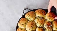 Cheesy garlic dough balls Cheesy garlic dough balls