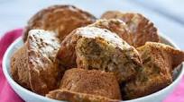 Rhubarb and Oat Muffins Rhubarb and Oat Muffins