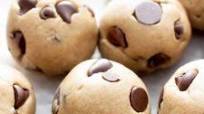 Healthy Vegan Cookie Dough Recipe (Edible!) Healthy Vegan Cookie Dough Recipe (Edible!)