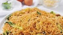 Bihun Goreng (Bee Hoon Goreng) (30-min. Recipe) Bihun Goreng (Bee Hoon Goreng) (30-min. Recipe)