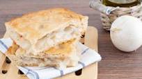 Focaccia ripiena di cipolle Focaccia ripiena di cipolle