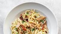 Olive Oil and Garlic Tuna Pasta Olive Oil and Garlic Tuna Pasta