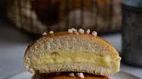 Baked Custard Bun (Cream Pan) Baked Custard Bun (Cream Pan)