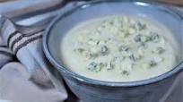 Creamy Cauliflower Soup with Pear and Blue Cheese Creamy Cauliflower Soup with Pear and Blue Cheese
