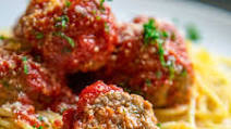 Classic Beef Meatballs + Video Classic Beef Meatballs + Video