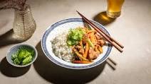 Sliced pork and carrot stir-fry Sliced pork and carrot stir-fry