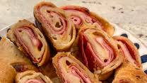 EASY ITALIAN STROMBOLI RECIPE EASY ITALIAN STROMBOLI RECIPE