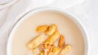 Creamy Roasted Garlic and Cauliflower Soup Creamy Roasted Garlic and Cauliflower Soup