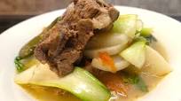 Sinigang na Buto-Buto ng Baboy | Pork Ribs Sinigang Sinigang na Buto-Buto ng Baboy | Pork Ribs Sinigang