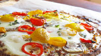 Breakfast Pizza with Cauliflower Crust Breakfast Pizza with Cauliflower Crust