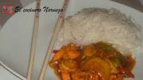 Chop suey de pollo al curry Chop suey de pollo al curry