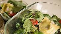Caesar and Cheese Ravioli Salad Caesar and Cheese Ravioli Salad