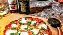 Cast Iron Pizza Margherita Cast Iron Pizza Margherita