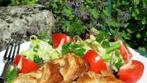 Chicken Wellington (Puff Pastry-Wrapped Chicken) Chicken Wellington (Puff Pastry-Wrapped Chicken)