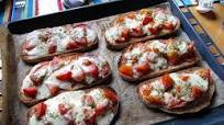 Bruschetta tomates et mozzarella Bruschetta tomates et mozzarella