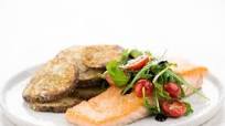 Salmon Bruschetta with arugula and potato rounds Salmon Bruschetta with arugula and potato rounds