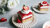 keto strawberry shortcake ice cream cake {dairy free} keto strawberry shortcake ice cream cake {dairy free}