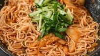 Vegan Korean Spicy Mixed Noodles (Bibim Guksu 비빔국수) Vegan Korean Spicy Mixed Noodles (Bibim Guksu 비빔국수)