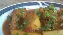 Delicious Chicken Aloo Curry Pakistani Food Recipe (With Video) Delicious Chicken Aloo Curry Pakistani Food Recipe (With Video)