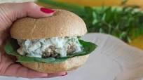 FODMAP IT!™ Lamb Burgers with Feta Tzatziki Sauce FODMAP IT!™ Lamb Burgers with Feta Tzatziki Sauce