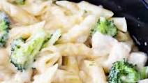 Alfredo Chicken Pasta & Broccoli Alfredo Chicken Pasta & Broccoli