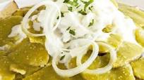 Chilaquiles con tortilla horneada Chilaquiles con tortilla horneada