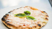 Grilled Pizza Is a Better Alternative to Delivery Grilled Pizza Is a Better Alternative to Delivery