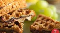 Sándwiches de Gofres Rellenos de Tostadas Francesas de Canela Sándwiches de Gofres Rellenos de Tostadas Francesas de Canela