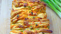 Buffalo Chicken Pull-Apart Bread Buffalo Chicken Pull-Apart Bread