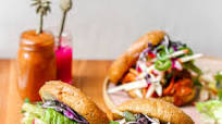 Spicy Chipotle Barbacoa Burgers with Apple Slaw Spicy Chipotle Barbacoa Burgers with Apple Slaw