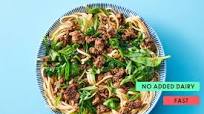 Beef & Udon Noodle Stir-Fry with Spinach & Scallions Beef & Udon Noodle Stir-Fry with Spinach & Scallions
