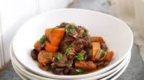 Slow-cooker oxtail stew Slow-cooker oxtail stew