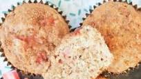 Super Easy Rhubarb Muffins Super Easy Rhubarb Muffins