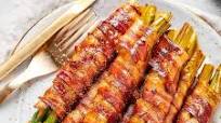 Bacon Wrapped Asparagus (Grilled, baked, or fried!) Bacon Wrapped Asparagus (Grilled, baked, or fried!)
