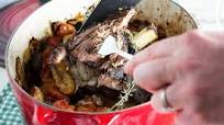 Easy slow cooked Greek lamb with lemon garlic potatoes (lamb kleftiko) Easy slow cooked Greek lamb with lemon garlic potatoes (lamb kleftiko)