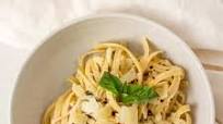 Hummus Pasta with Chicken Hummus Pasta with Chicken